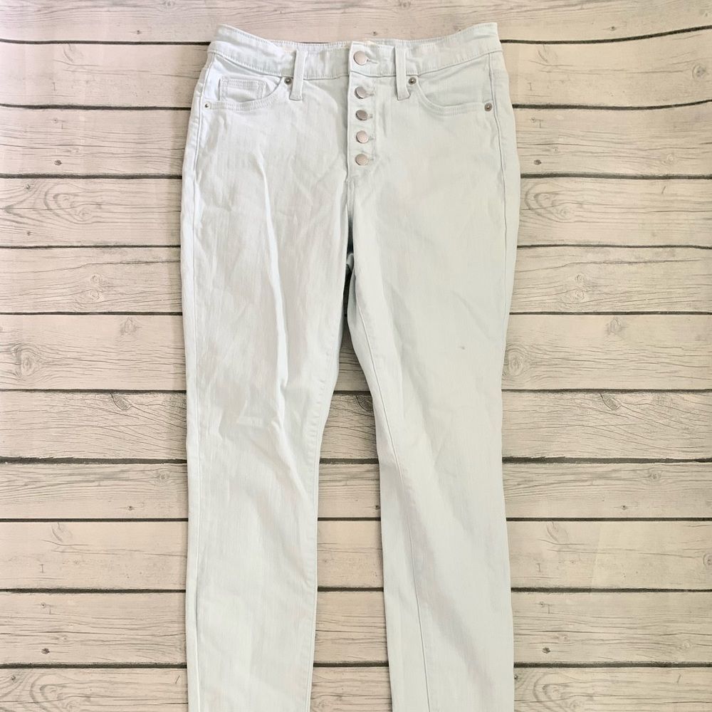 Universal Thread light wash skinny jeans-4/27